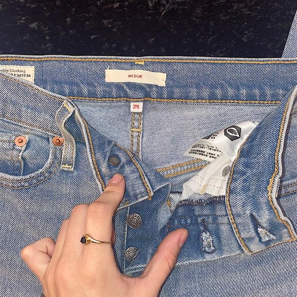 Jeans - Picture 2 of 4